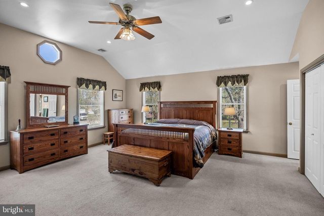 446 PROSPECT AVE, West Berlin, NJ 08091