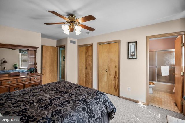 446 PROSPECT AVE, West Berlin, NJ 08091