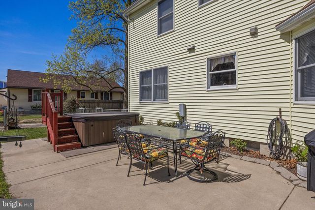 446 PROSPECT AVE, West Berlin, NJ 08091