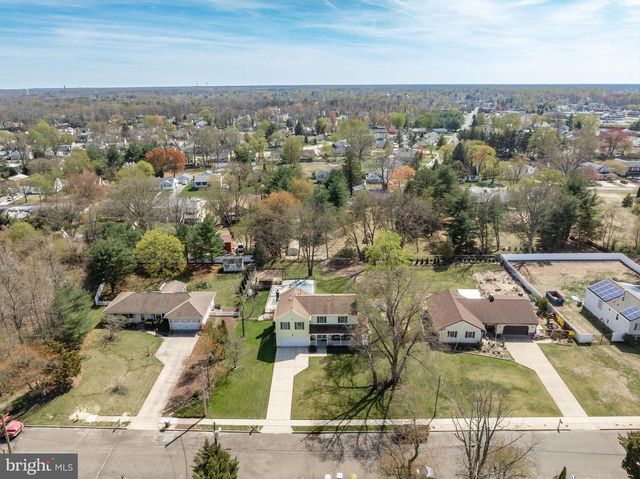 446 PROSPECT AVE, West Berlin, NJ 08091