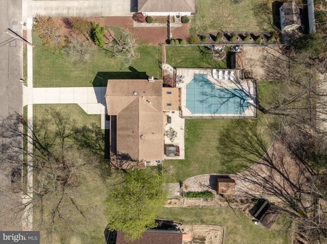 446 PROSPECT AVE, West Berlin, NJ 08091