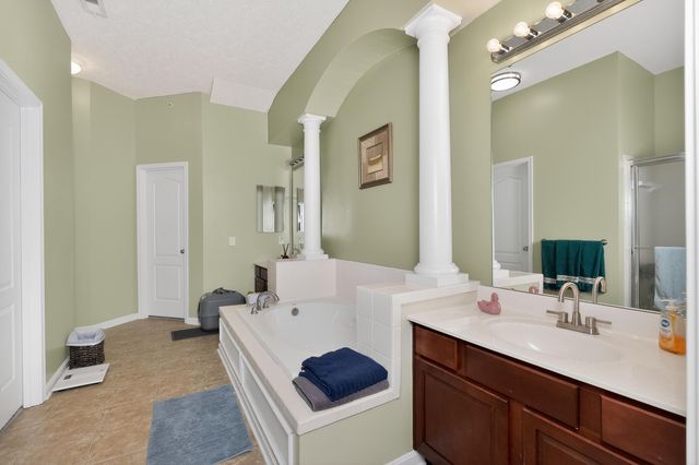 645 Radnor Lane, Walton, KY 41094