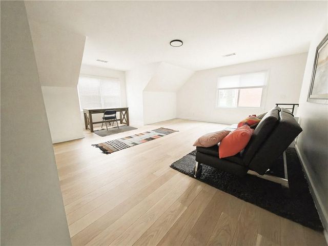 8595 Woodledge Lane, Roswell, GA 30076