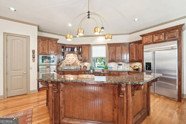 4162 Cumberland Point Drive, Gainesville, GA 30504