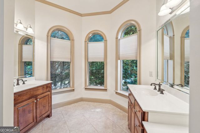 4162 Cumberland Point Drive, Gainesville, GA 30504