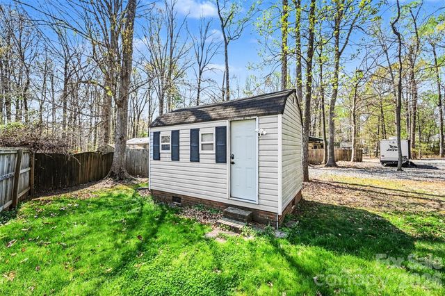 3047 Pinewood Hill Drive, Matthews, NC 28105