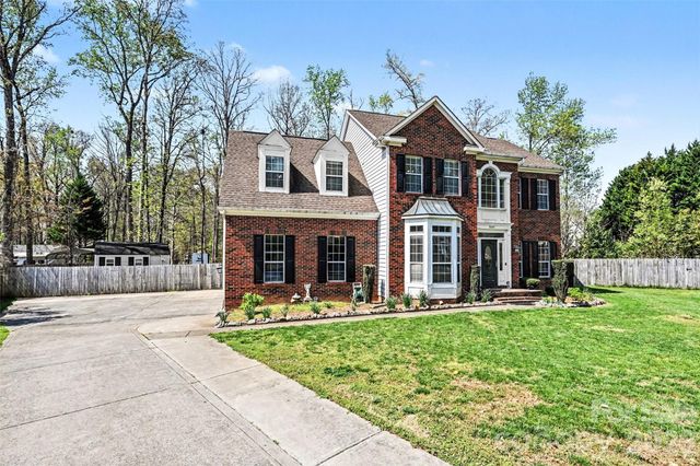 3047 Pinewood Hill Drive, Matthews, NC 28105