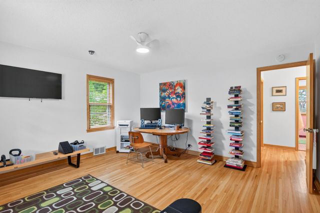 444 Lexington Parkway S 2, Saint Paul, MN 55105
