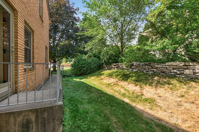 444 Lexington Parkway S 2, Saint Paul, MN 55105