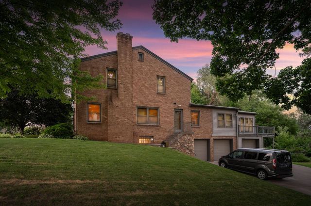 444 Lexington Parkway S 2, Saint Paul, MN 55105
