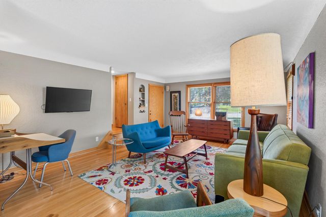 444 Lexington Parkway S 2, Saint Paul, MN 55105