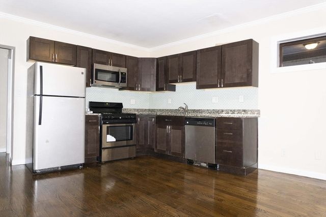 75 Elm, Watertown, MA 02472
