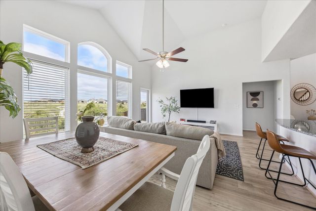 684 Sugar Cane RD, Buda, TX 78610