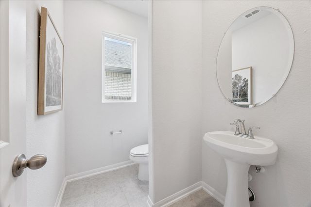 684 Sugar Cane RD, Buda, TX 78610