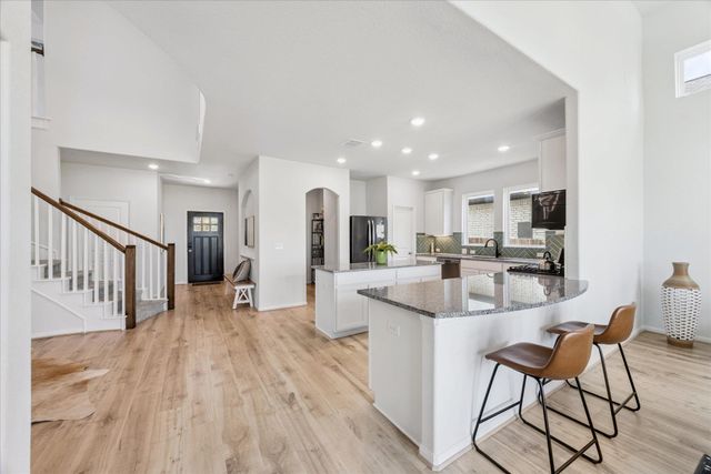 684 Sugar Cane RD, Buda, TX 78610