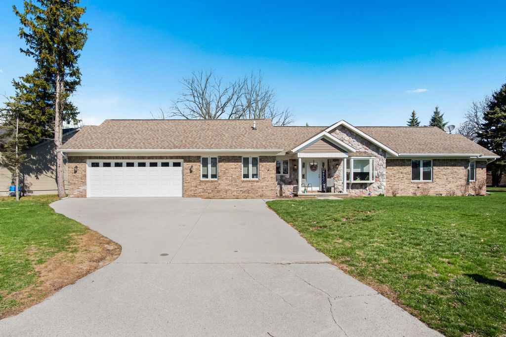 3578 N River Road, Fort Gratiot Twp, MI 48059