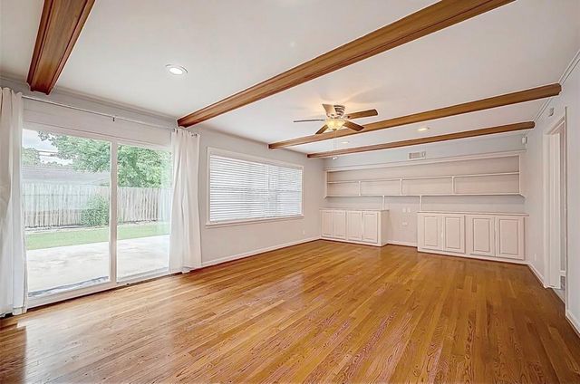 8002 Richmond Avenue, Houston, TX 77063