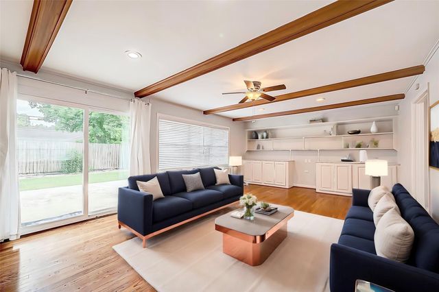 8002 Richmond Avenue, Houston, TX 77063