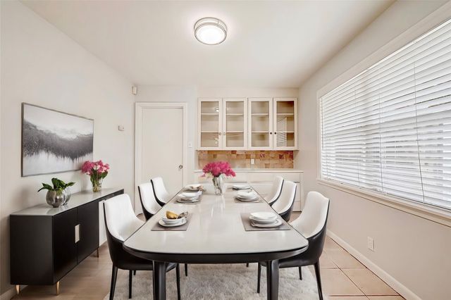 8002 Richmond Avenue, Houston, TX 77063