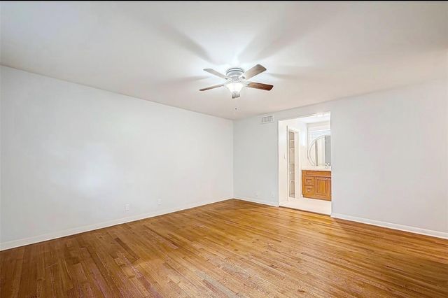 8002 Richmond Avenue, Houston, TX 77063