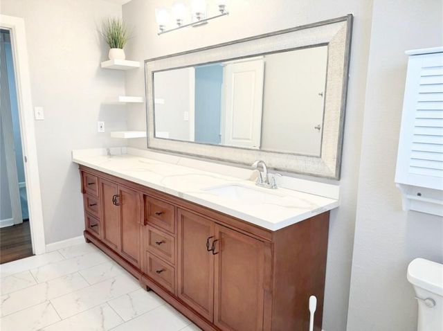 8002 Richmond Avenue, Houston, TX 77063