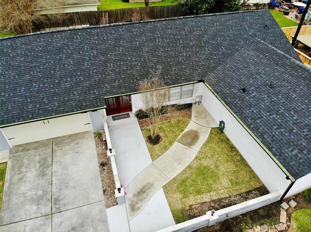8002 Richmond Avenue, Houston, TX 77063