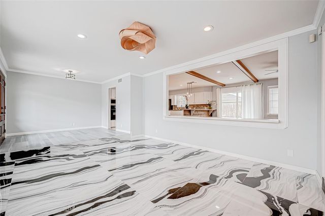 8002 Richmond Avenue, Houston, TX 77063