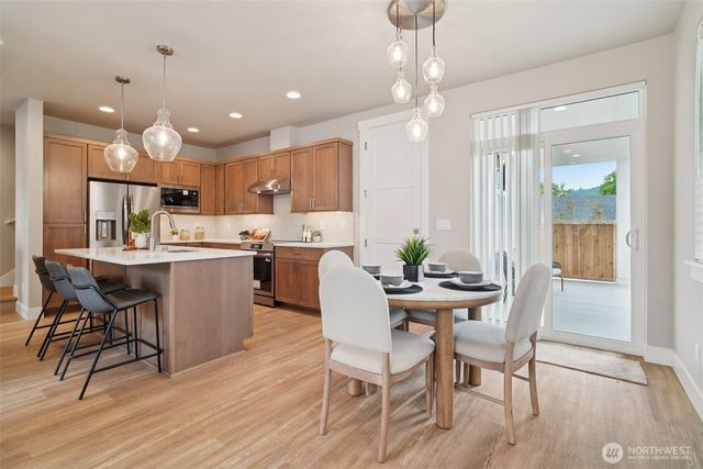 4265 Stossel Avenue, Carnation, WA 98014