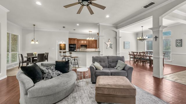 203 Mockingbird Lane, Aledo, TX 76008