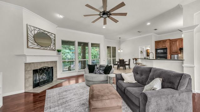 203 Mockingbird Lane, Aledo, TX 76008
