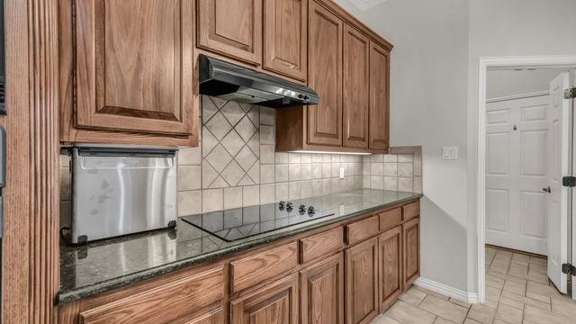 203 Mockingbird Lane, Aledo, TX 76008