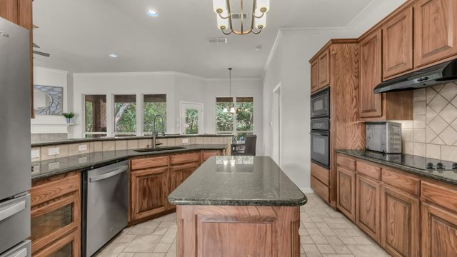 203 Mockingbird Lane, Aledo, TX 76008