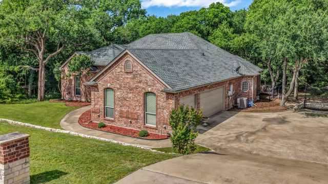 203 Mockingbird Lane, Aledo, TX 76008