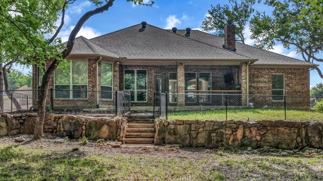 203 Mockingbird Lane, Aledo, TX 76008