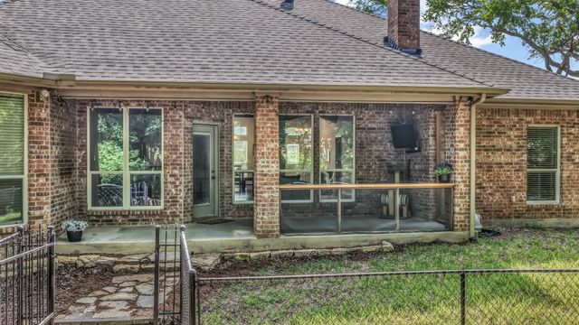 203 Mockingbird Lane, Aledo, TX 76008