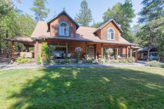 4207 Ditch Creek Road, Rogue River, OR 97537