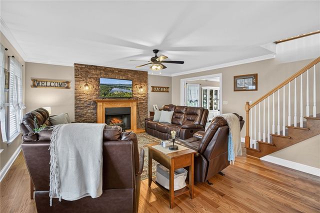 113 Panda Parkway, Tamassee, SC 29686