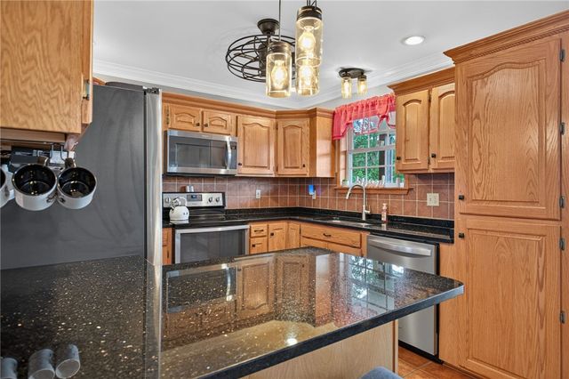 113 Panda Parkway, Tamassee, SC 29686