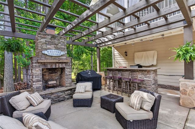 113 Panda Parkway, Tamassee, SC 29686