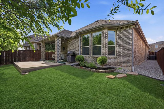 1225 Shire Drive, Aubrey, TX 76227