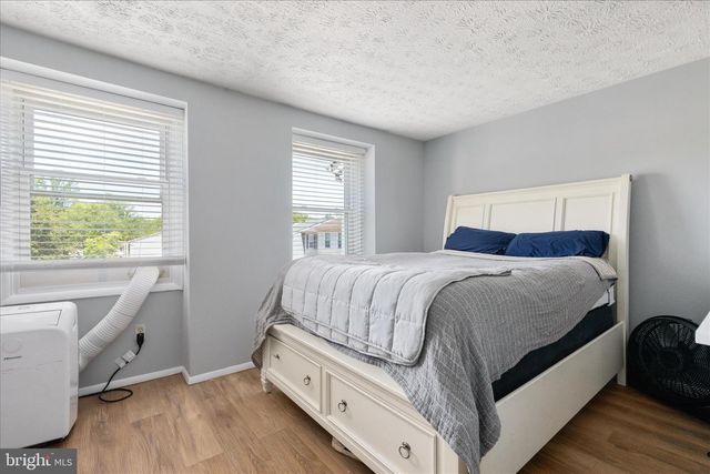 8307 CRESTMONT CIR, Springfield, VA 22153