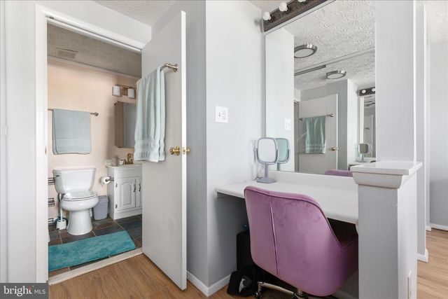 8307 CRESTMONT CIR, Springfield, VA 22153