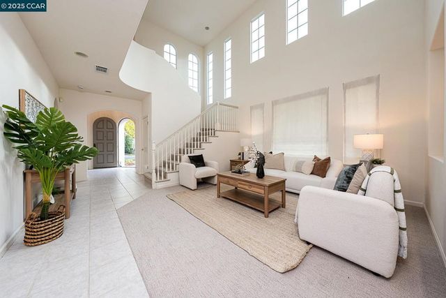 2222 Dewberry Dr, San Ramon, CA 94582