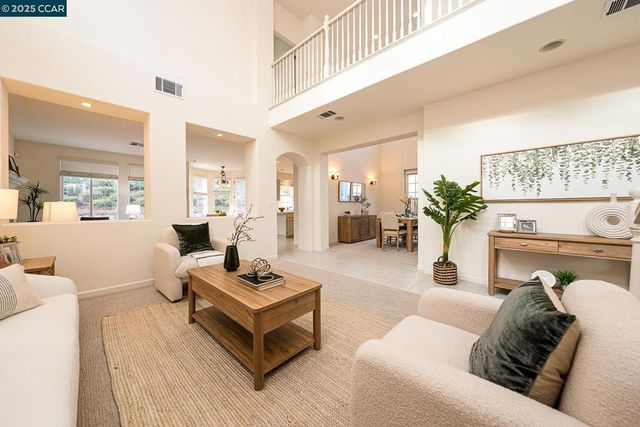 2222 Dewberry Dr, San Ramon, CA 94582