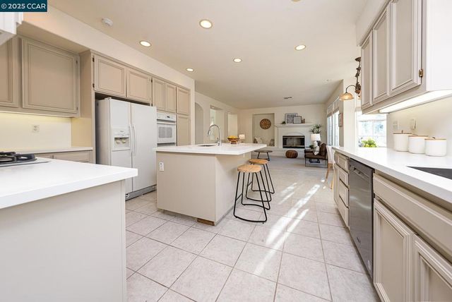 2222 Dewberry Dr, San Ramon, CA 94582