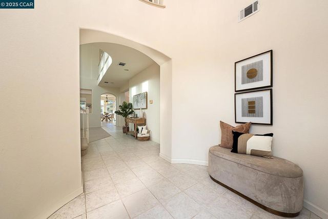 2222 Dewberry Dr, San Ramon, CA 94582