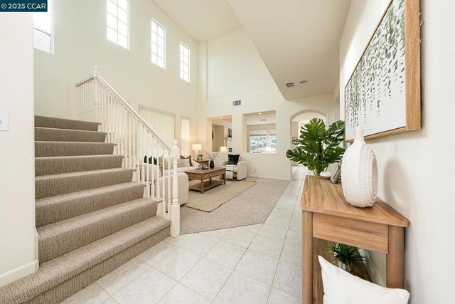 2222 Dewberry Dr, San Ramon, CA 94582