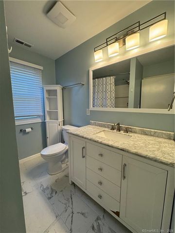 41 Nash Place B, Norwalk, CT 06854