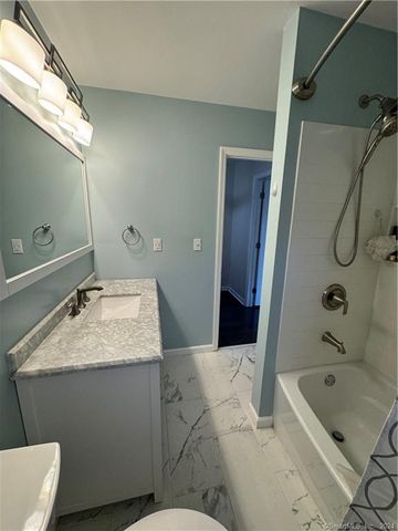 41 Nash Place B, Norwalk, CT 06854