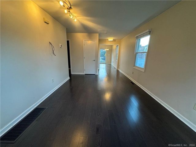 41 Nash Place B, Norwalk, CT 06854